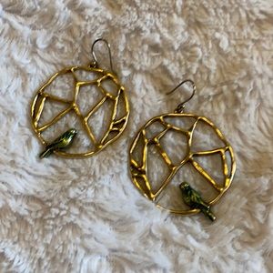 Pair of Lucky Brand boho birdie hoopish earrings!🤩